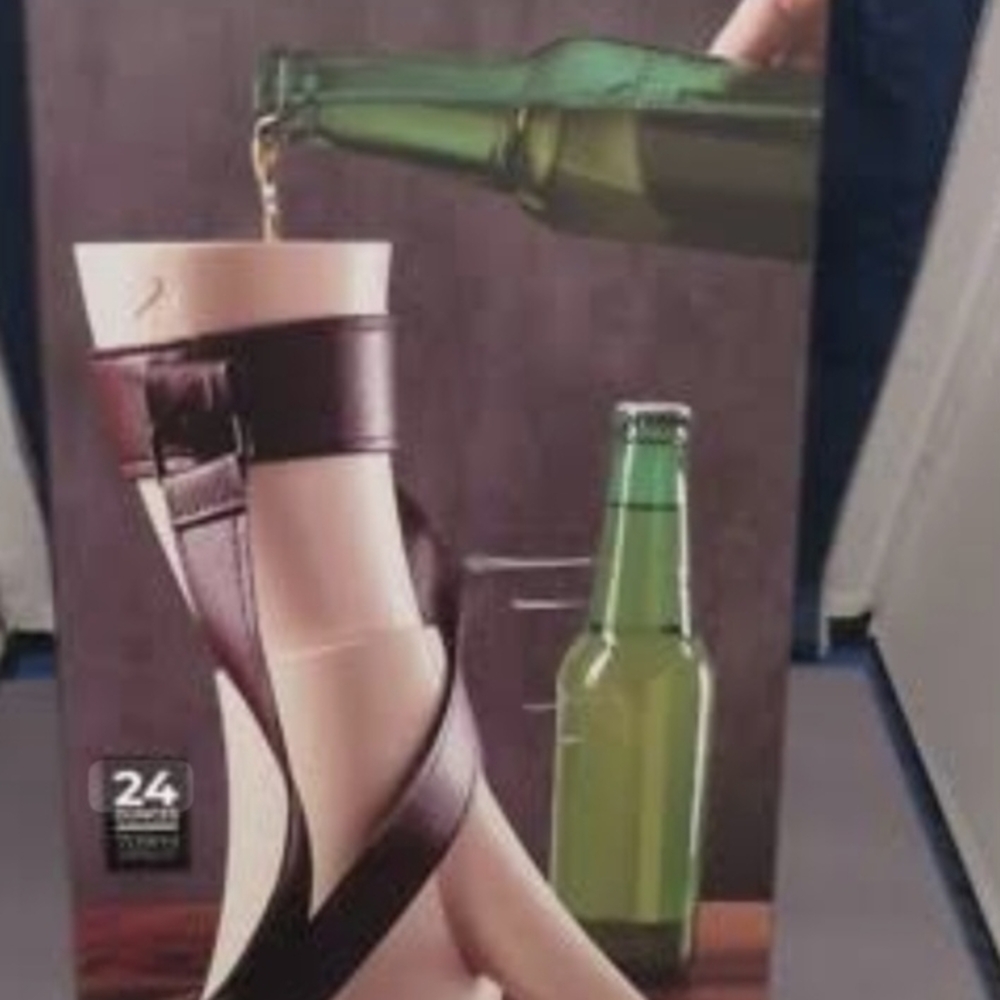 BLKSMITH Drink like a Viking TRADITIONAL BEER HORN w/ Neck Strap & Stand NEW